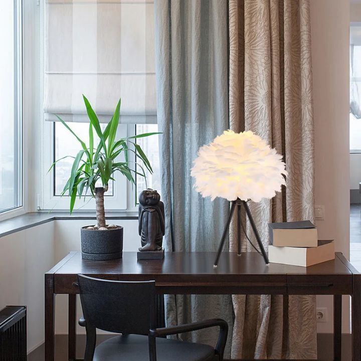 Ostrich Feather Lamp